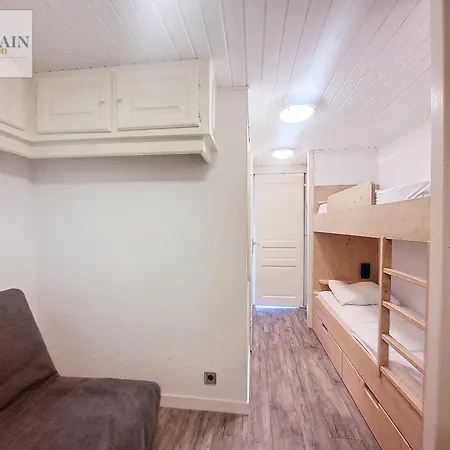Renove Pres Des Pistes Avec Balcon Et Parking - Fr-1-275-161 La Rosière